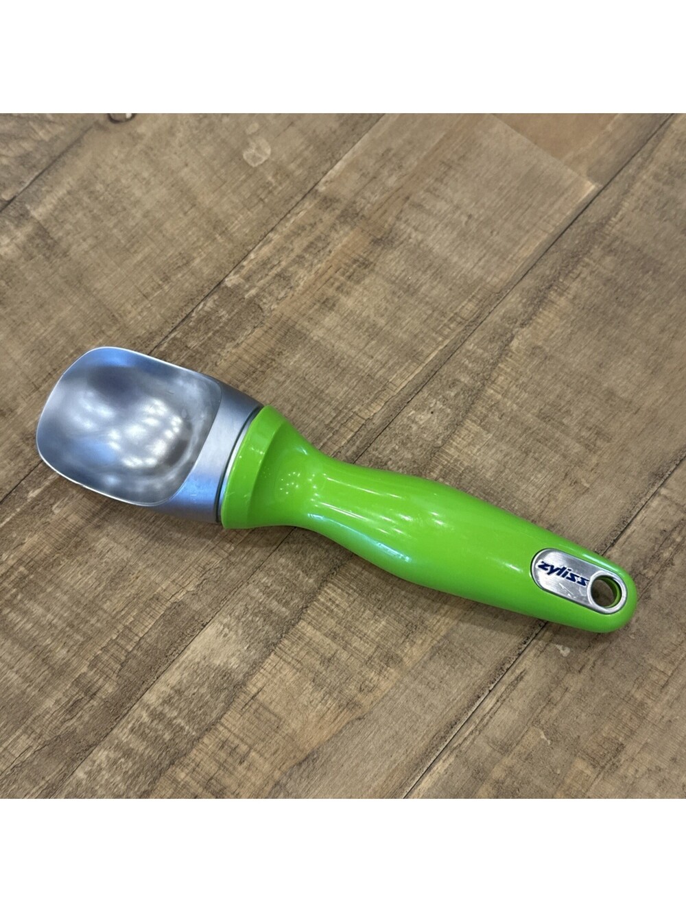 ZYLISS Green Ice Cream Scoop Ergonomic  Weighted Heavy